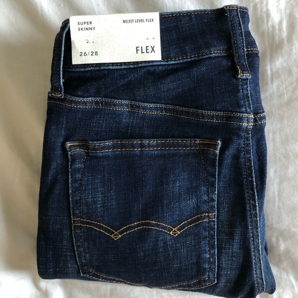 NWT DARK WASH AEO SKINNY NEXT LEVEL FLEX JEAN